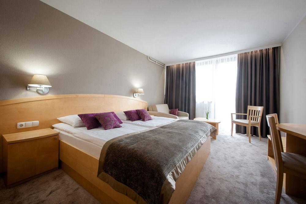 Ajda Depandance Prekmurska Vas - Terme 3000 - Sava & 4* Moravske Toplice